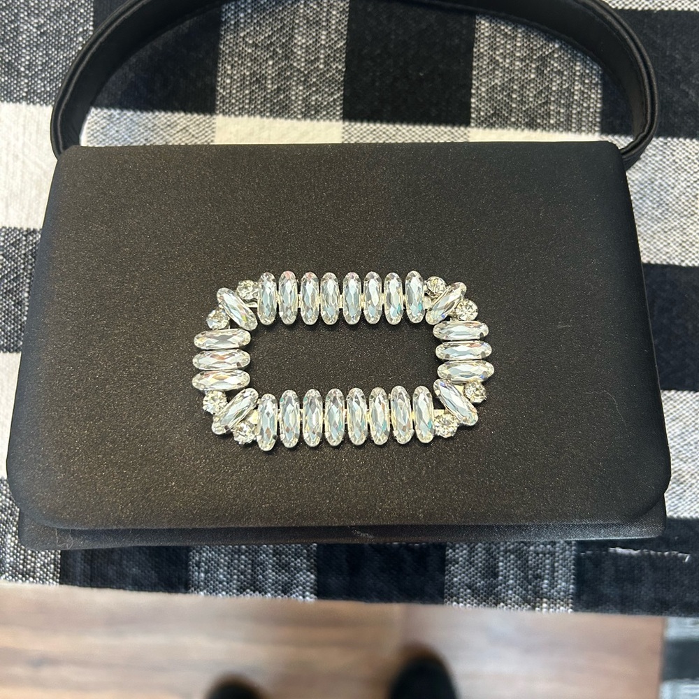 Elegant Black Clutch with Crystal Embellishment